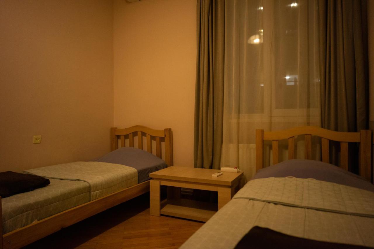 Guesthouse Hillside Tbilisi Esterno foto