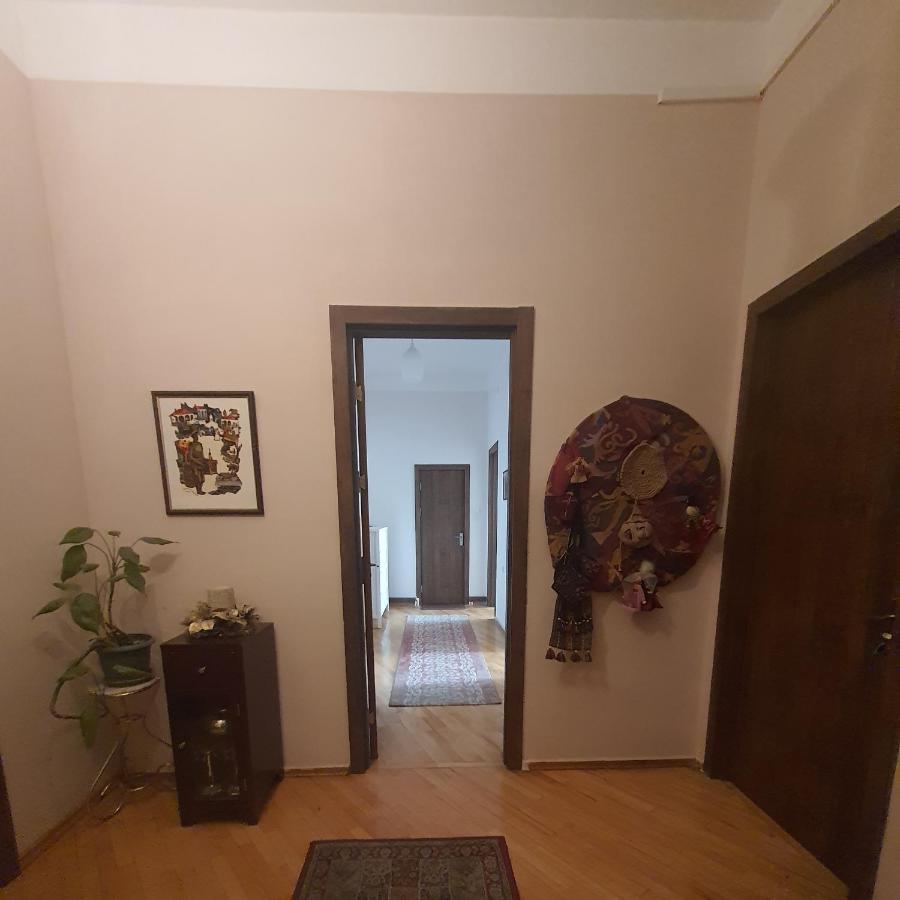 Guesthouse Hillside Tbilisi Esterno foto