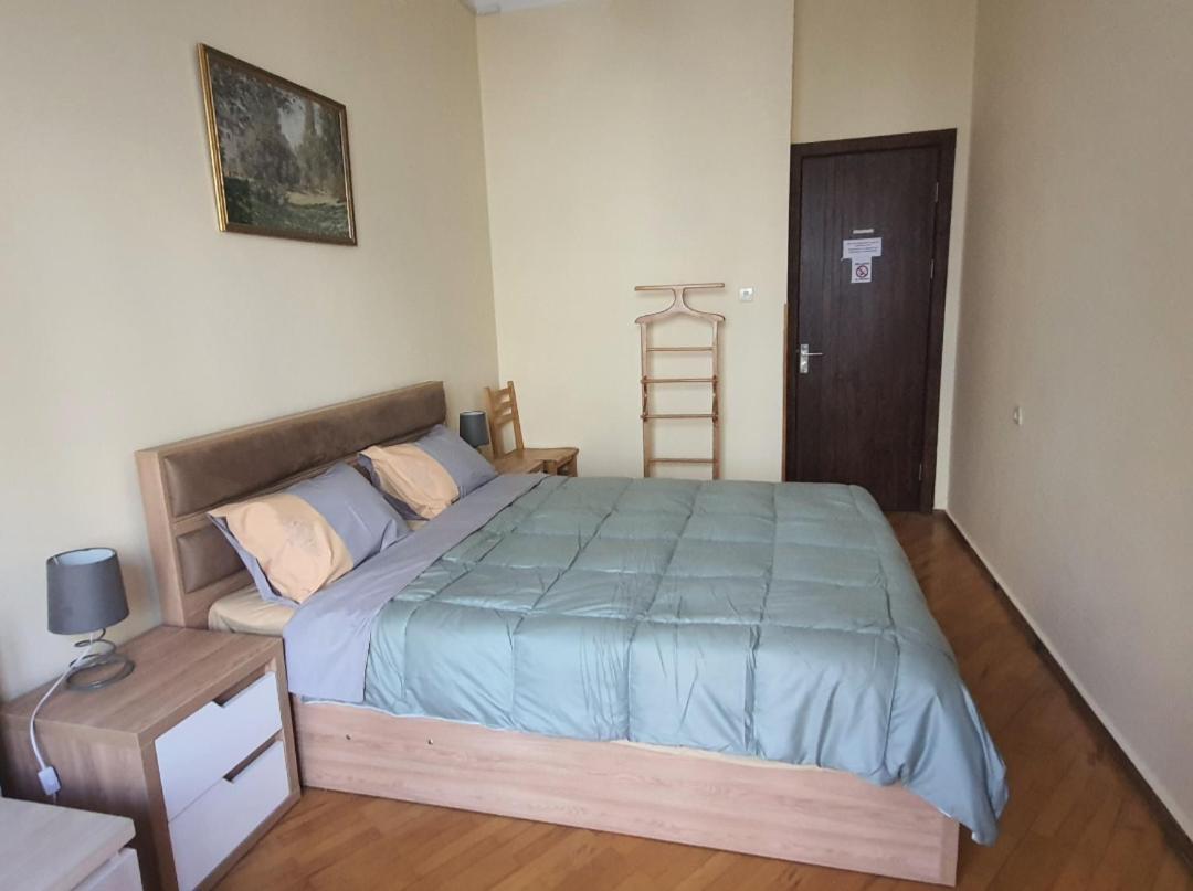 Guesthouse Hillside Tbilisi Esterno foto