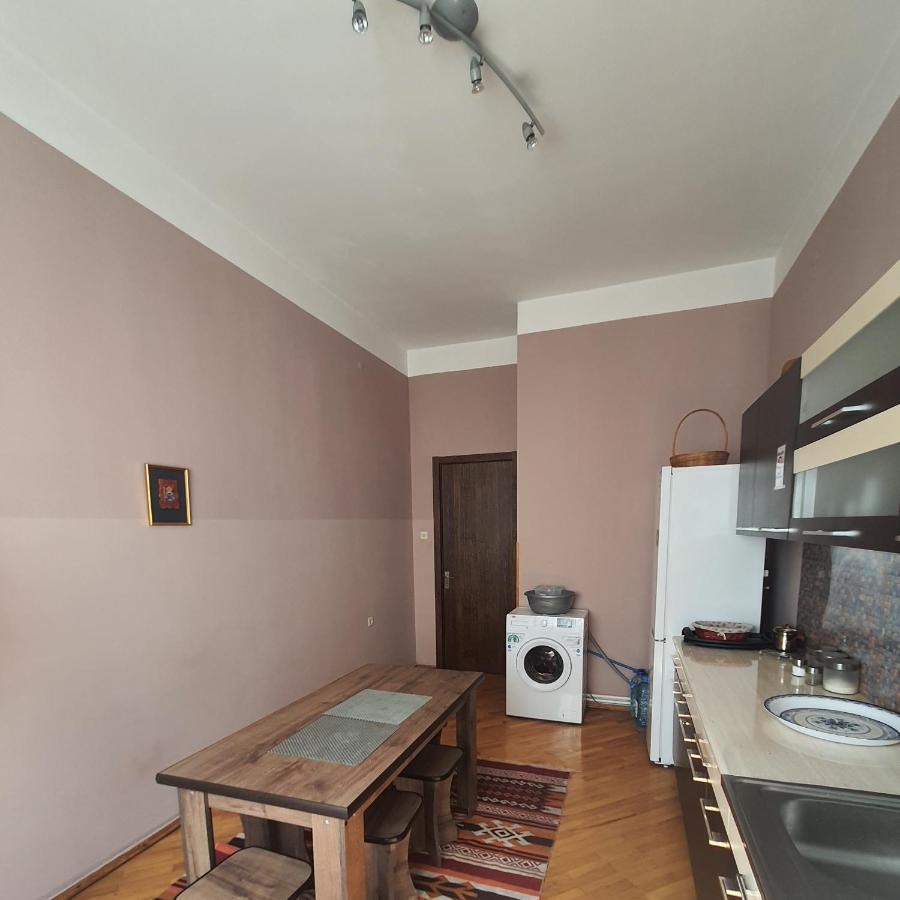 Guesthouse Hillside Tbilisi Esterno foto