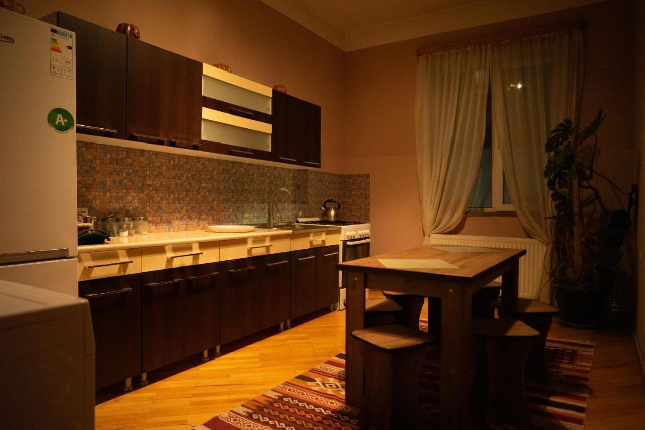 Guesthouse Hillside Tbilisi Esterno foto