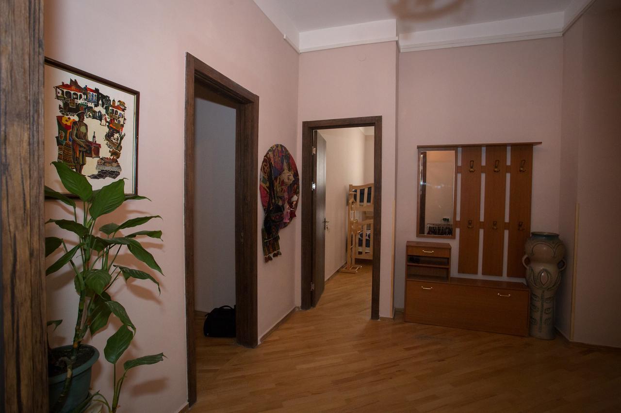 Guesthouse Hillside Tbilisi Esterno foto