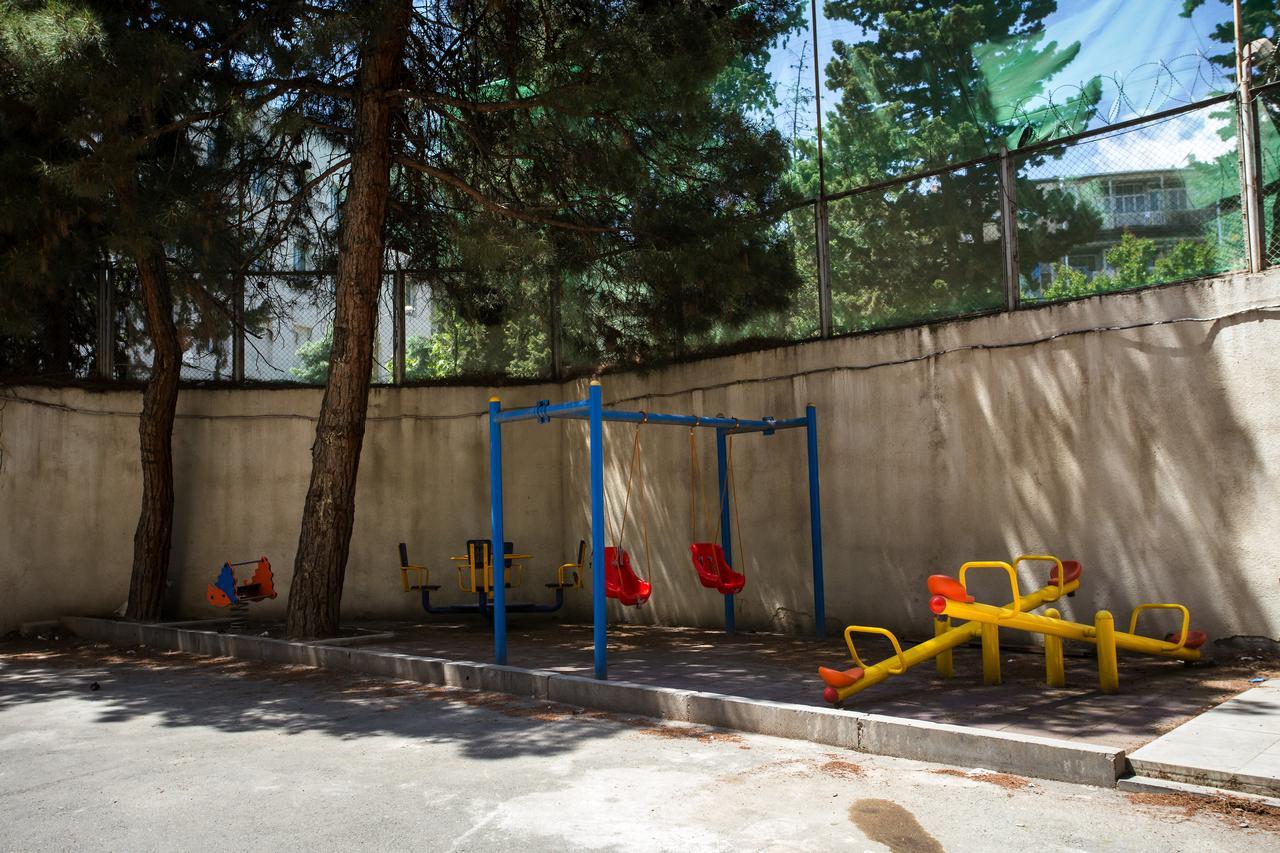 Guesthouse Hillside Tbilisi Esterno foto